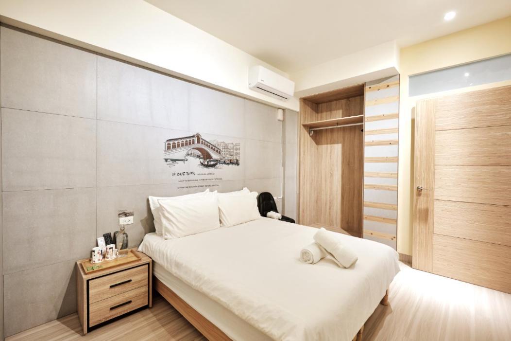 小黑琵416輕旅 Little Happy Hostel Tainan Exterior foto