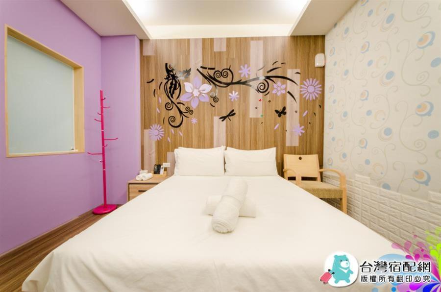 小黑琵416輕旅 Little Happy Hostel Tainan Exterior foto